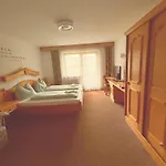 Oberwirt Мініготель Герлос