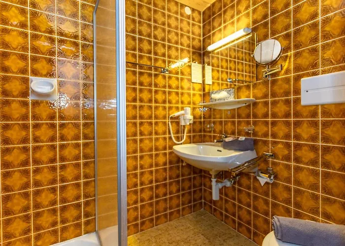 Han/Misafirhane Oberwirt