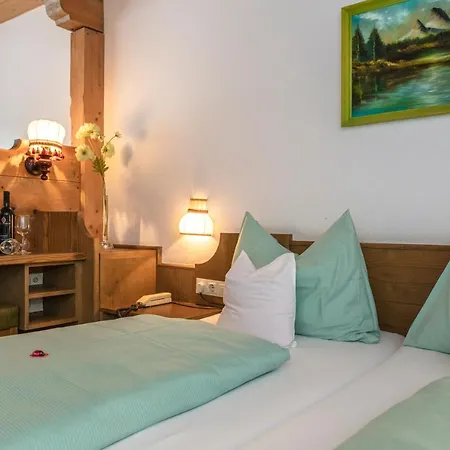 Gasthof Oberwirt Und Elisabeth فندق 3*