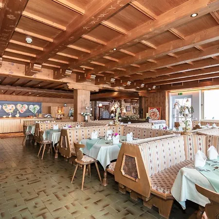 Gasthof Oberwirt Und Elisabeth جيرلوس